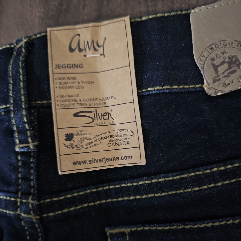 Silver Jeans Co. Amy Jeggings - Picture 2 of 4